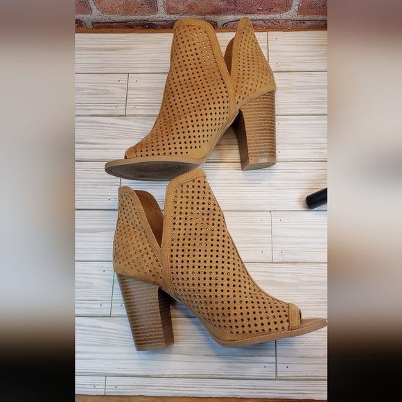 Qupid Tan Chunky-Heeled Open-toed Booties size 8.5 (sy203) - Picture 2 of 10